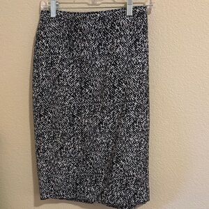 White House Black Market Monochrome Pencil Skirt